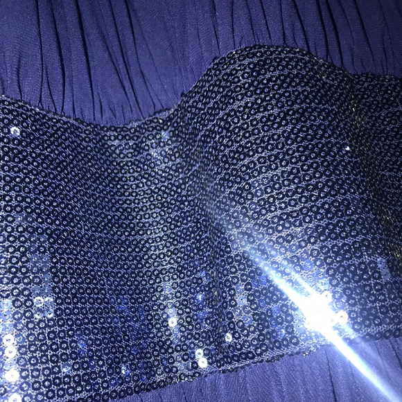 blue dress - Picture 3 of 4